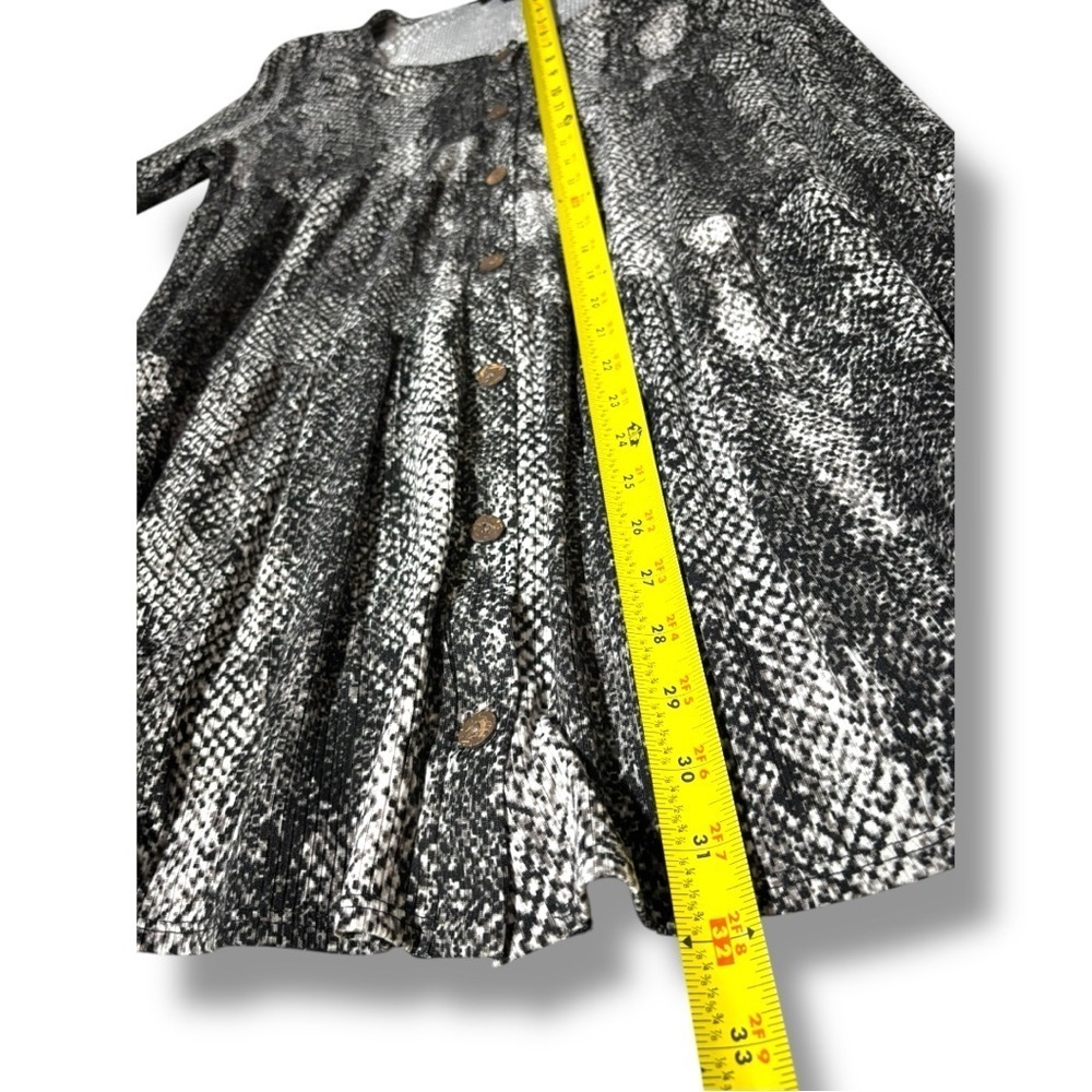 Kenedik Black/White/Gray Scoop Neck Relaxed Tiered 3/4 Sleeve Tunic/Mini Dress - Picture 10 of 16